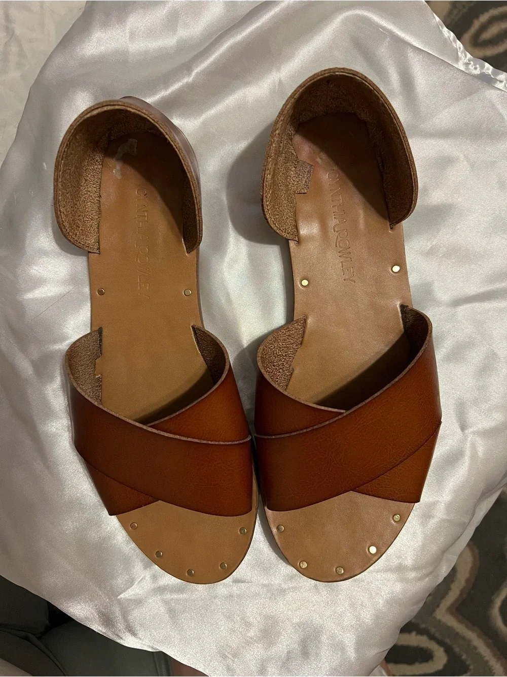 Cynthia Rowley Fiona Cognac Cross Strap Flat Sandals Women’s 8.5 M